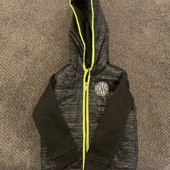 BLACK AND LIME GREEN VEST JACKET - Picture 1 of 3